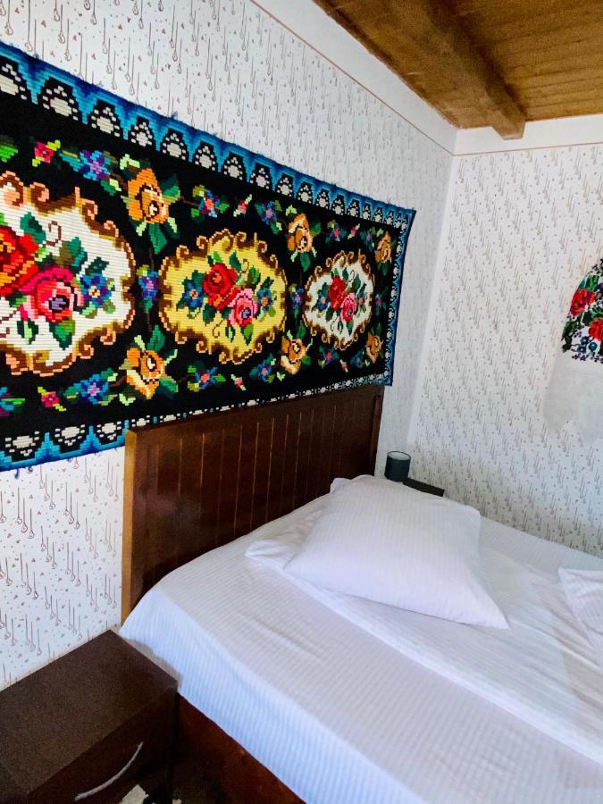 Floare De Maramures 1 Vadu Izei Bagian luar foto