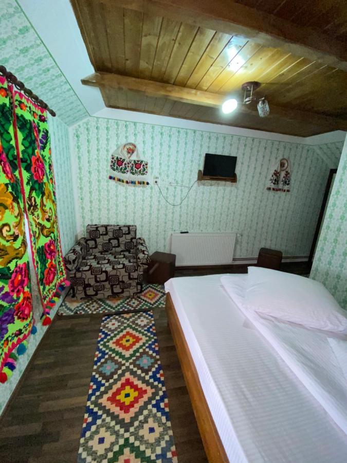 Floare De Maramures 1 Vadu Izei Bagian luar foto