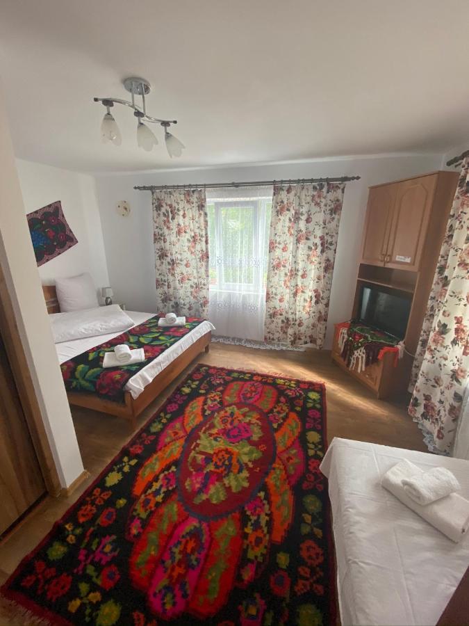 Floare De Maramures 1 Vadu Izei Bagian luar foto