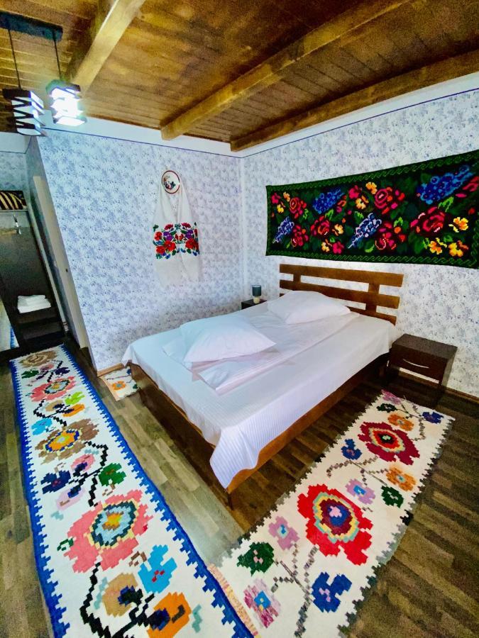Floare De Maramures 1 Vadu Izei Bagian luar foto