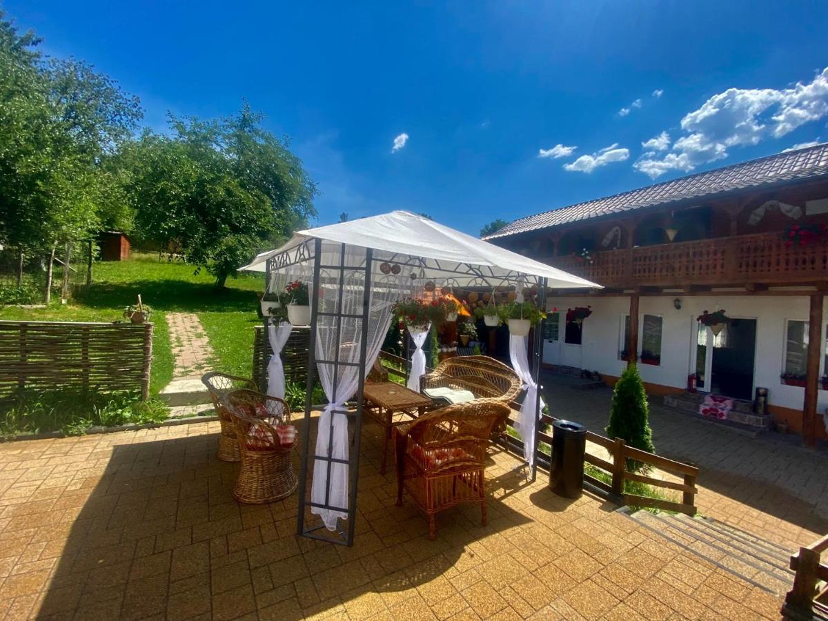 Floare De Maramures 1 Vadu Izei Bagian luar foto