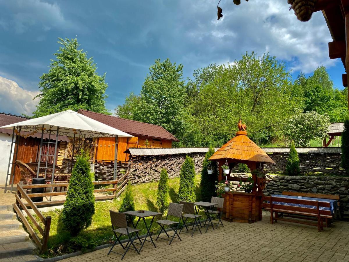 Floare De Maramures 1 Vadu Izei Bagian luar foto