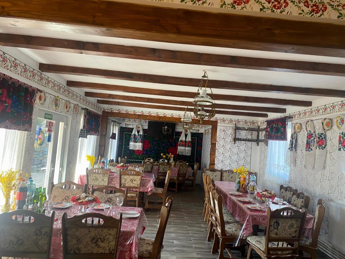 Floare De Maramures 1 Vadu Izei Bagian luar foto