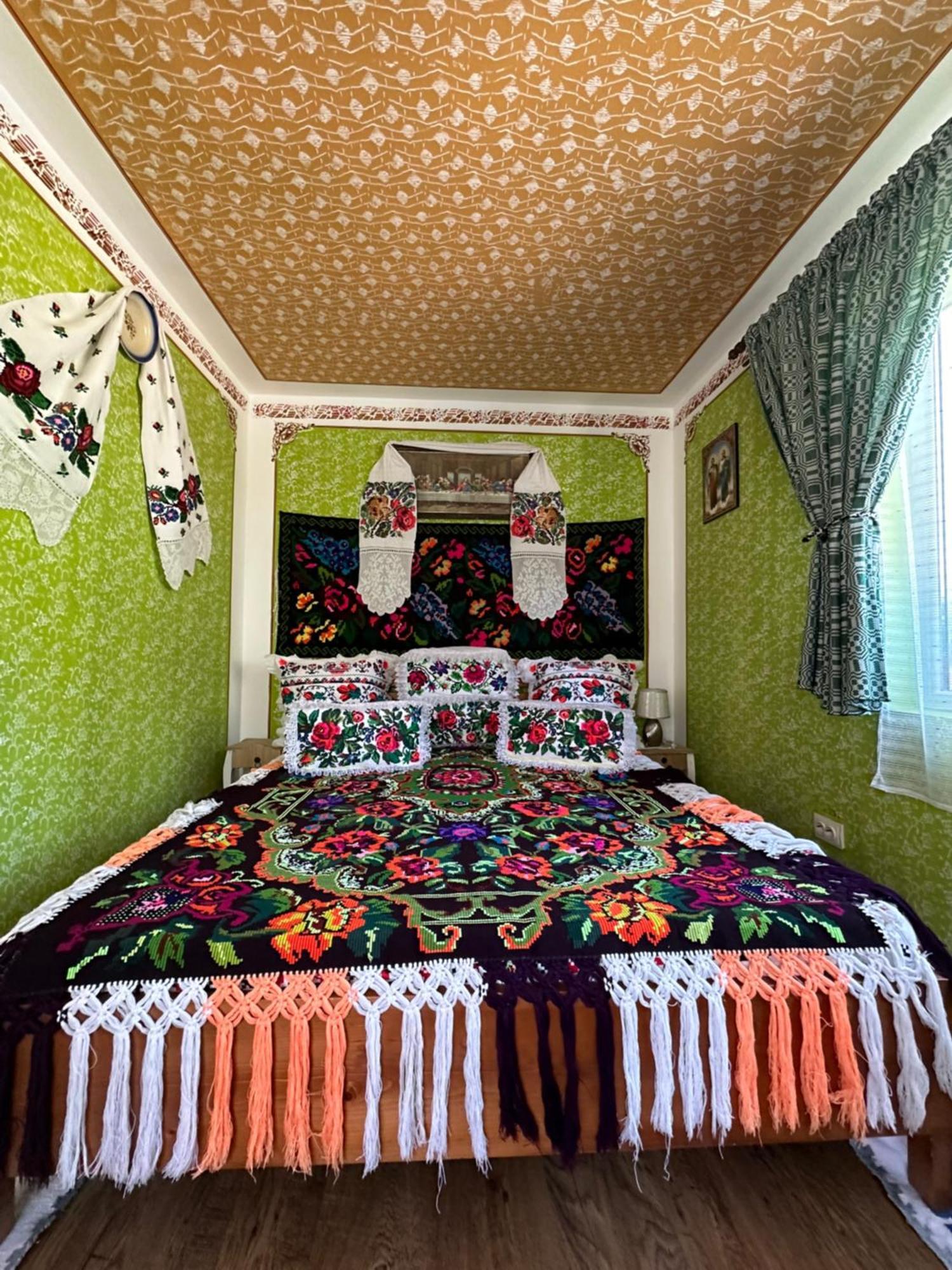 Floare De Maramures 1 Vadu Izei Bagian luar foto